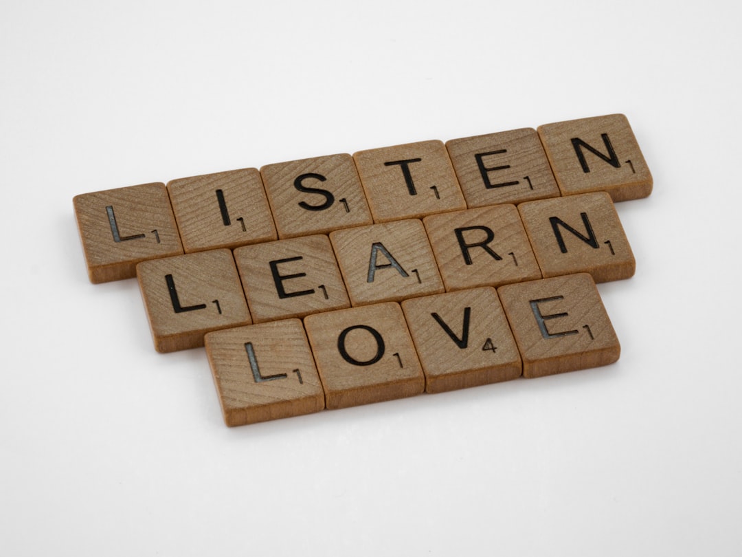 Spanish e-learning audio segment length ideal shown through professional recording studio setup