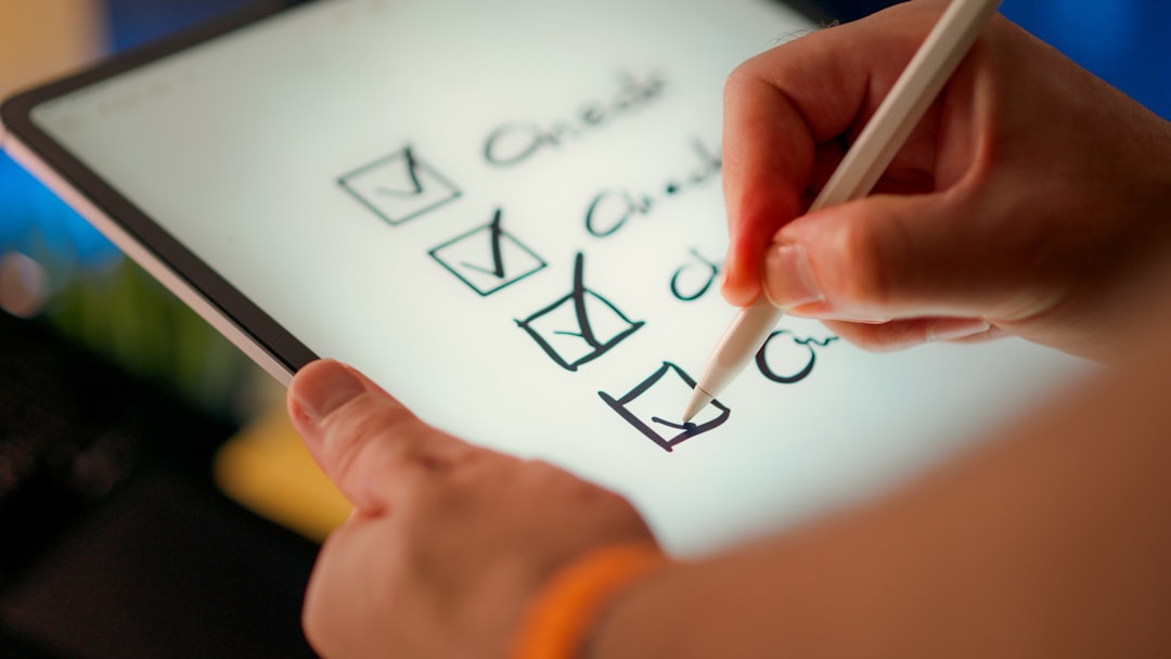 Spanish e-learning module with engaging professional voice over that feels less like a checkbox exercise
