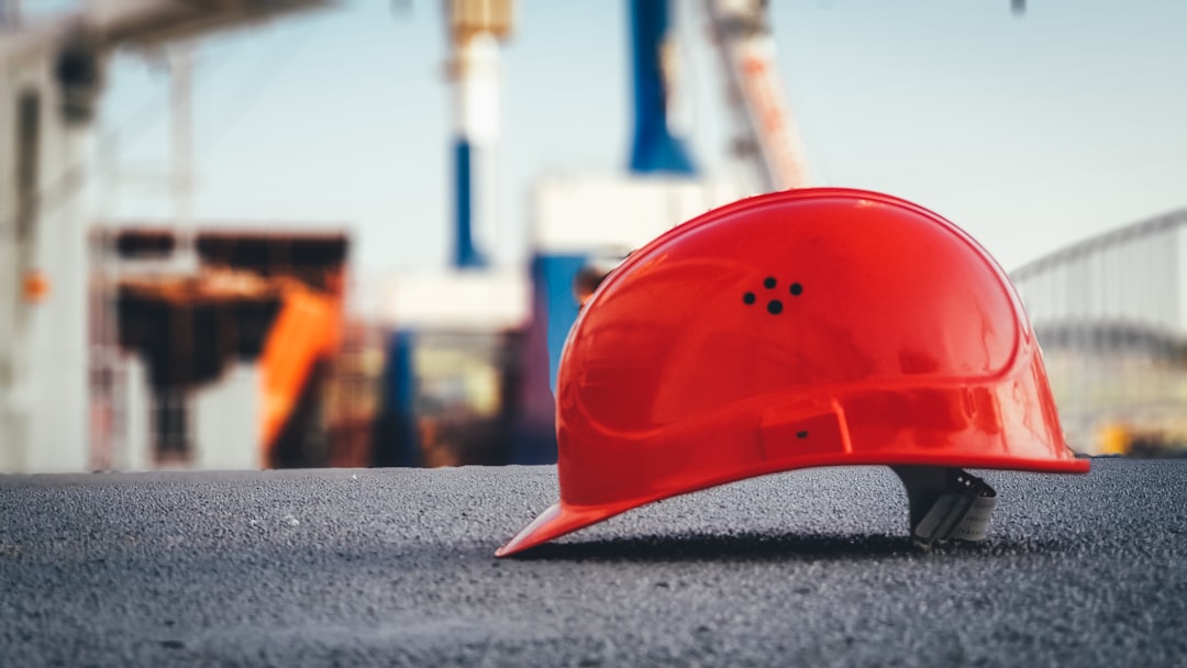 Industrial safety e-learning Spanish voice quality training module recording