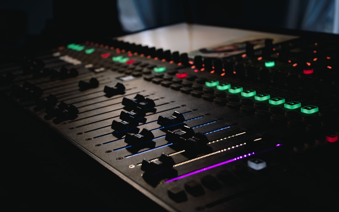 Home studio profesional de locución con 20 años de experiencia en equipamiento
