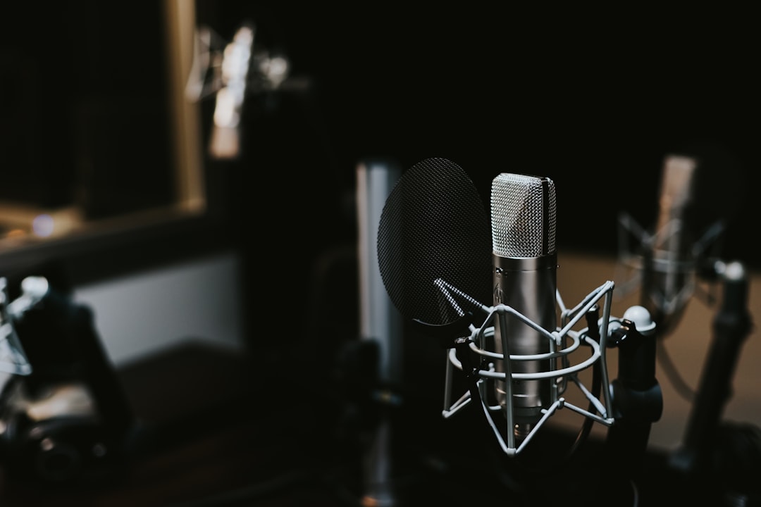 Recording environment consistency setup for professional Spanish voice over work